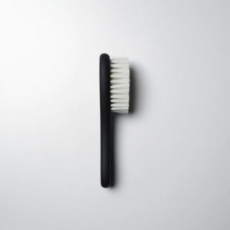 L3VEL3 Bristle Brush